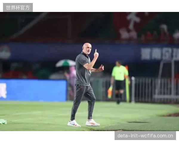 卫冕冠军上海海港状态低迷，穆斯卡特的战术体系遭遇升班马强力阻击。